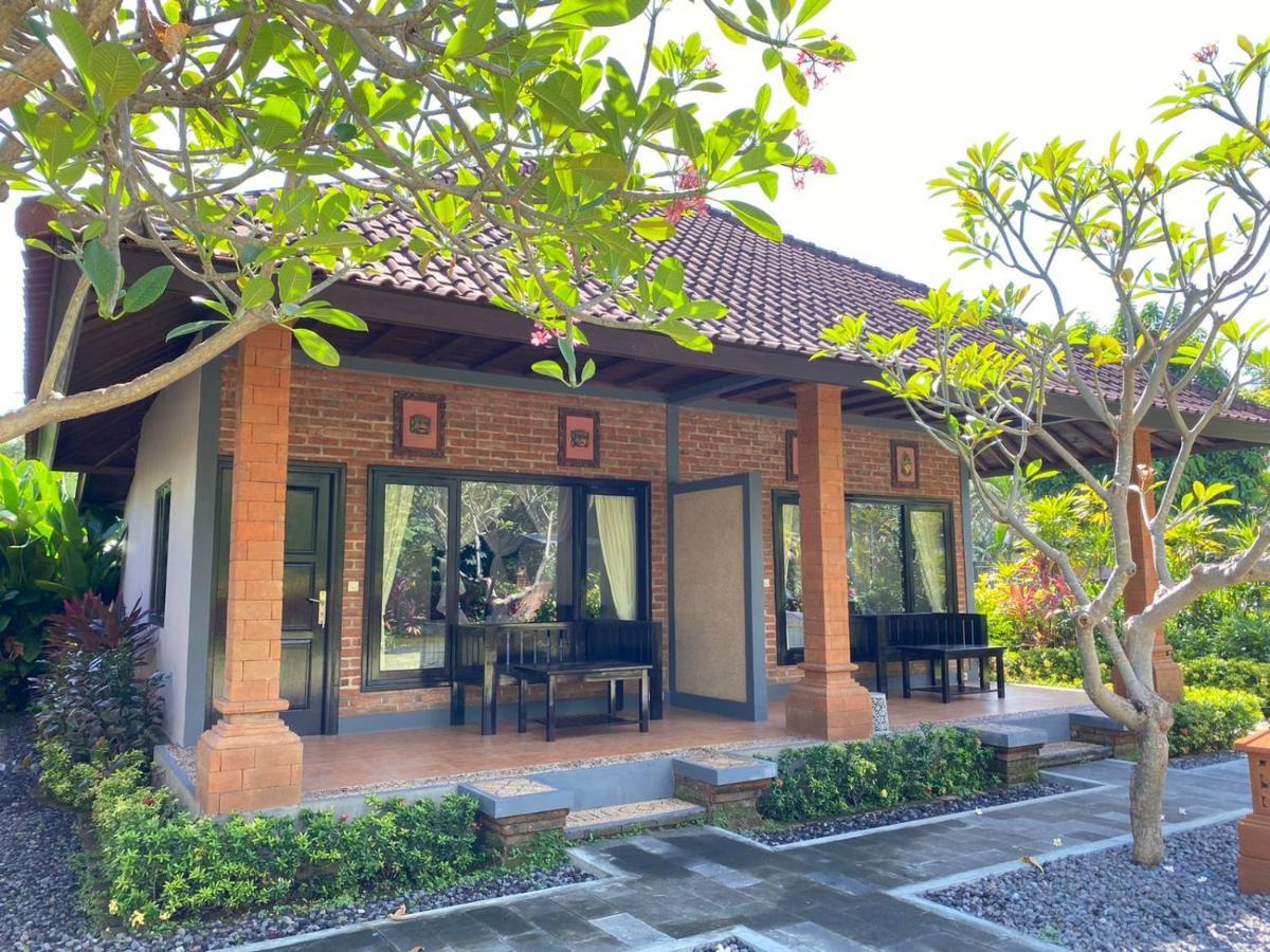 巴厘岛佩母得兰巴迪尼旅馆酒店 外观 照片